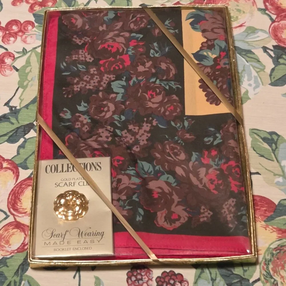 Vintage Montgomery Ward Floral Scarf Gold Plated Clip Gift Set NOS 1980s